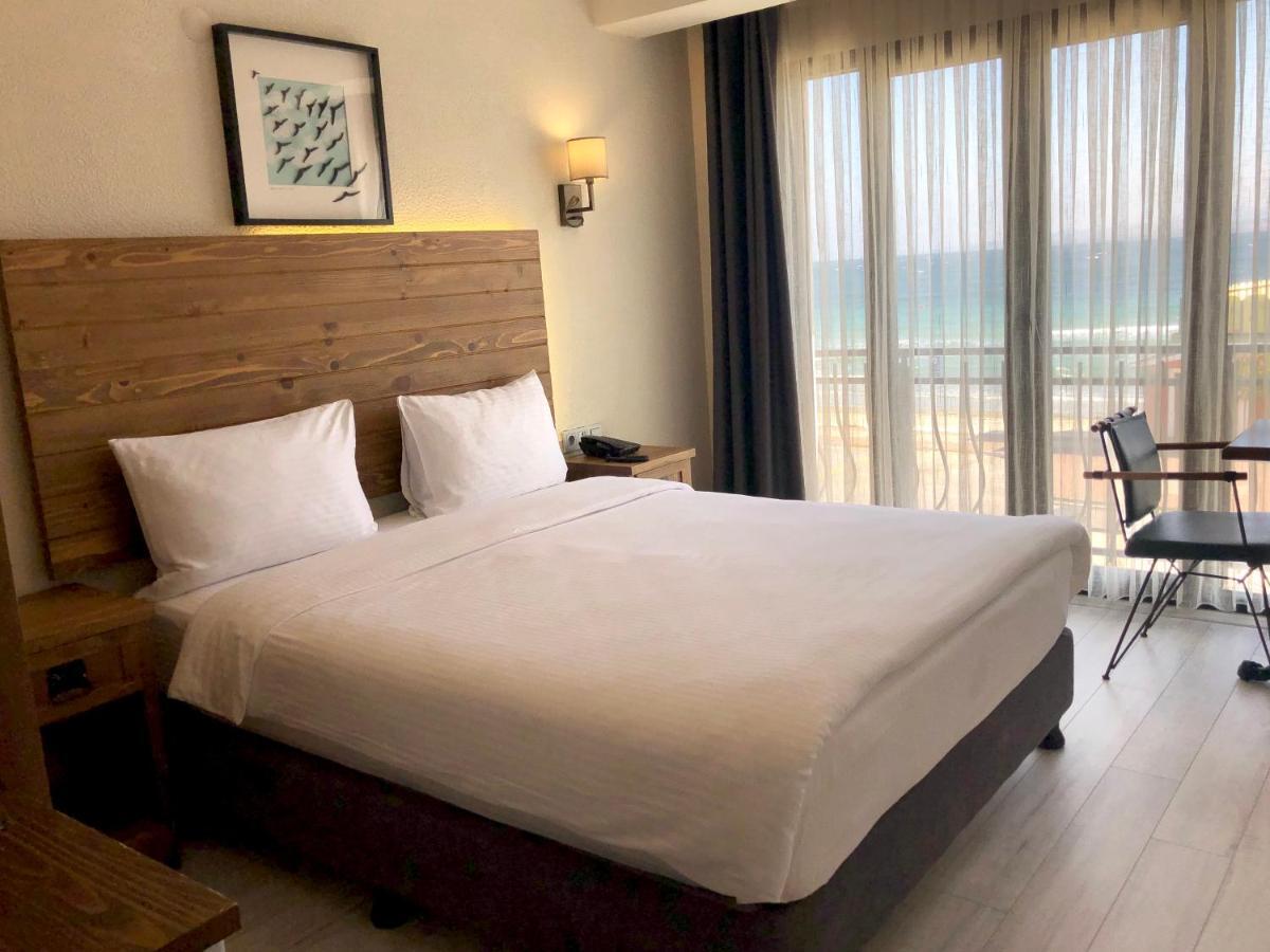 8 Rooms Hotel Гелиболу Экстерьер фото